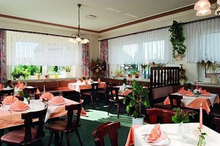 Landgasthof Sonneneck Listerfehrda Bagian luar foto