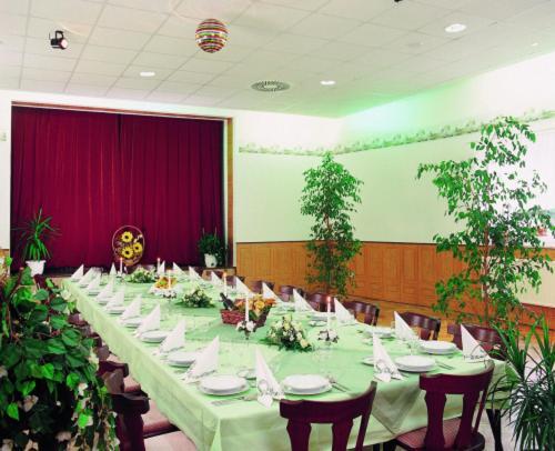 Landgasthof Sonneneck Listerfehrda Bagian luar foto